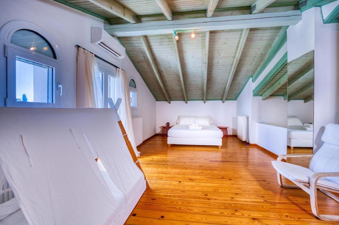 Appartement Mavres Luxury Loft à Ágios Matthaíos Extérieur photo